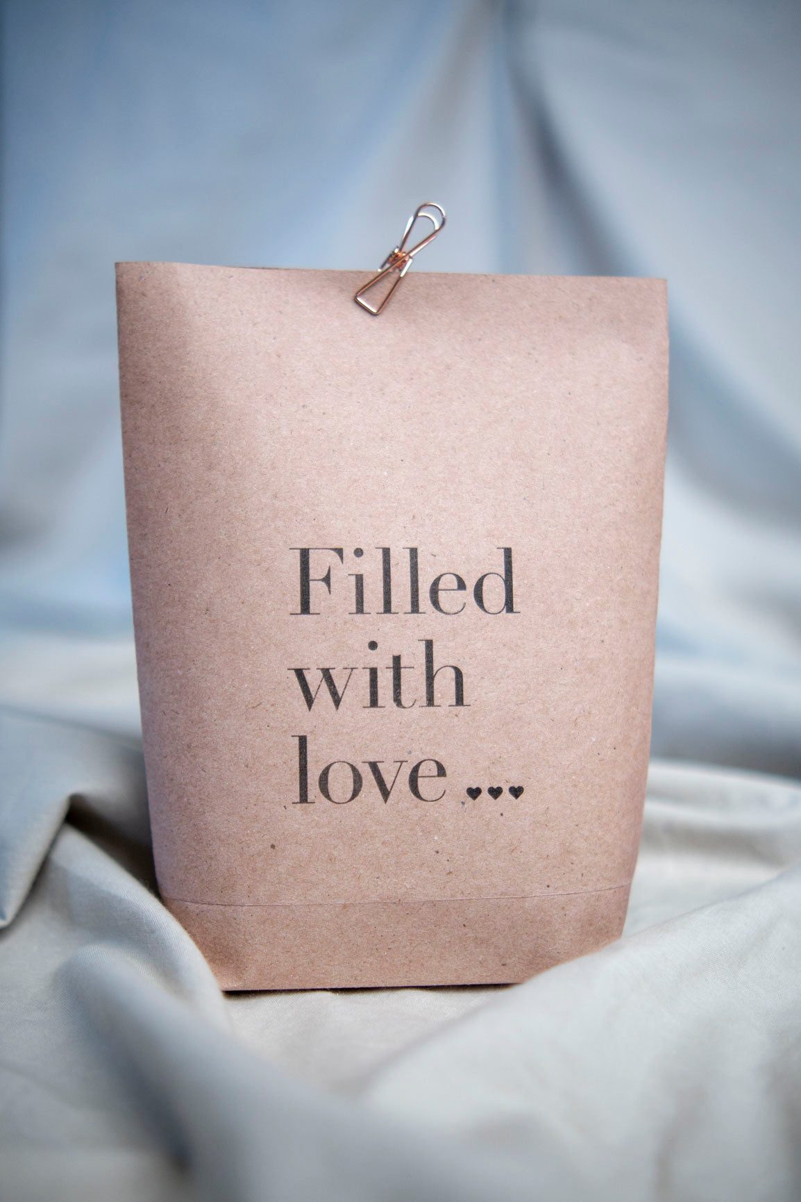 Geschenktüte Filled with love | Druckvorlage